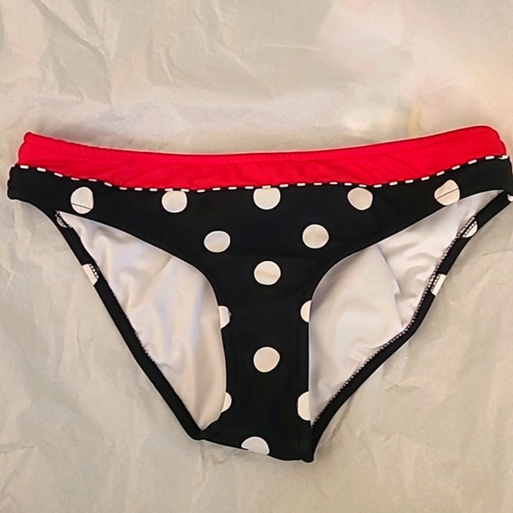 Venus bikini bottom, size 6